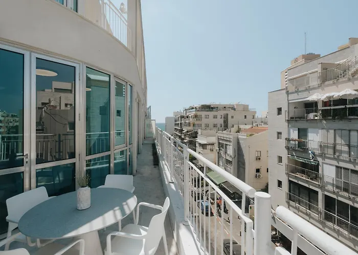 David Frishman Residence - Sea View Penthouse