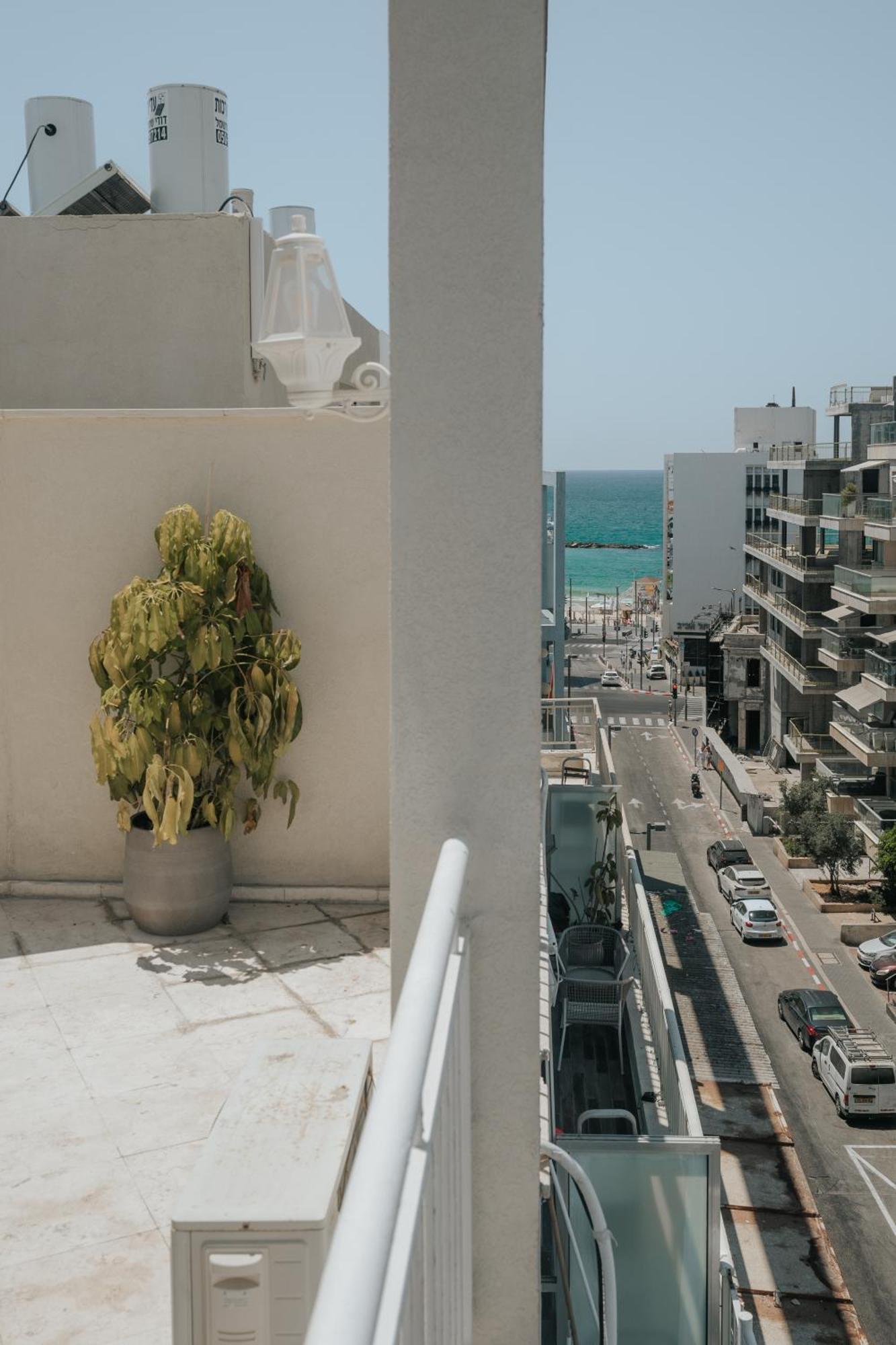 David Frishman - Sea View Penthouse