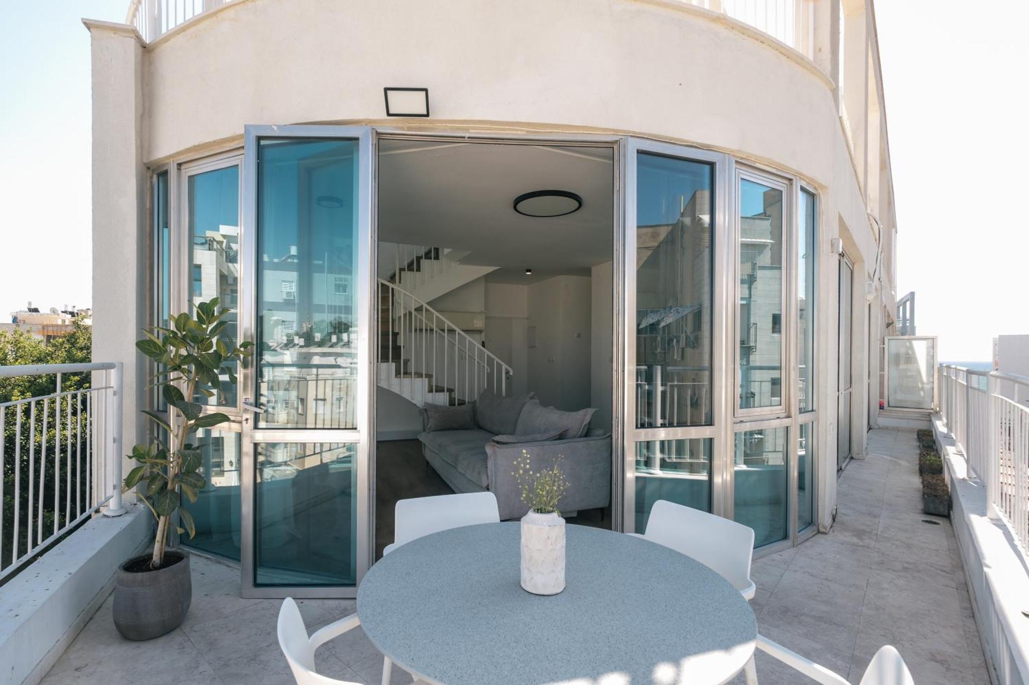 David Frishman - Sea View Penthouse *